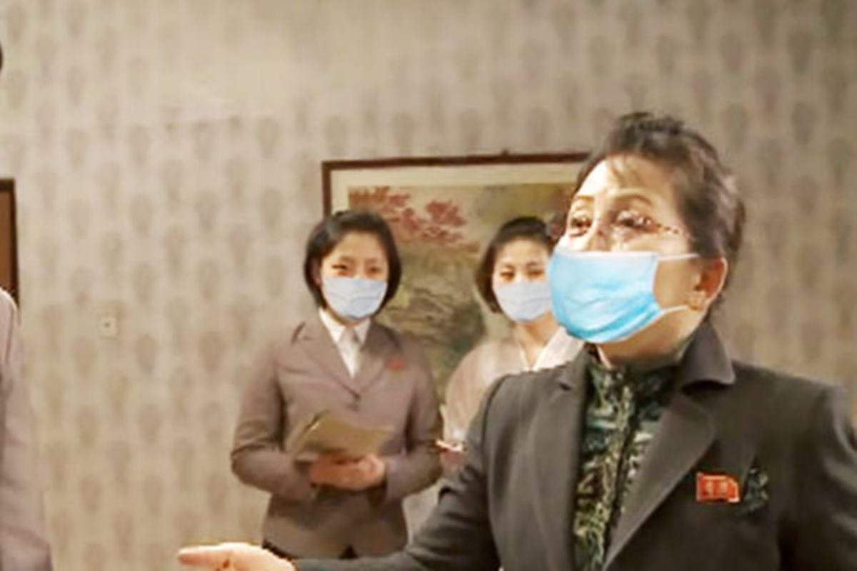 조선일보 마스크 부족해서 합성한 북한.jpg