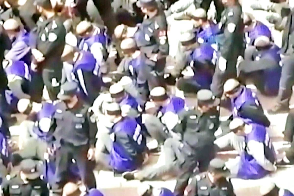 중국의 위구르 캠프 Sky News.jpg