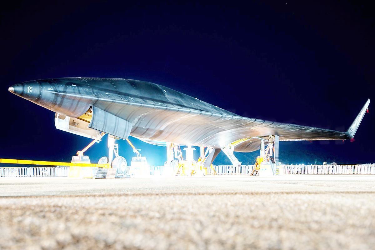 WZ-8 고고도 정찰 드론 2.jpg