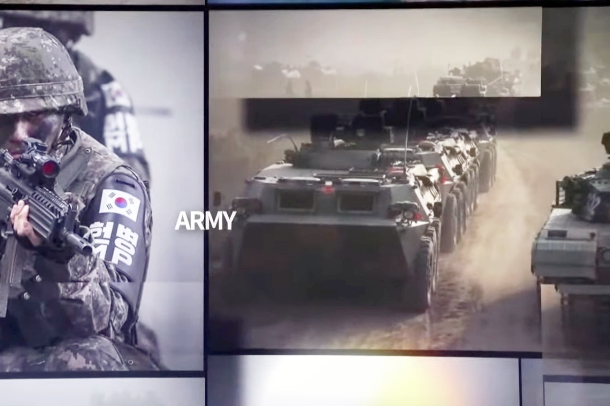 국군의 날 행사 영상.jpg
