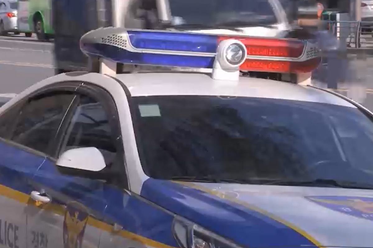 조사 중인 경찰들 MBC.jpg