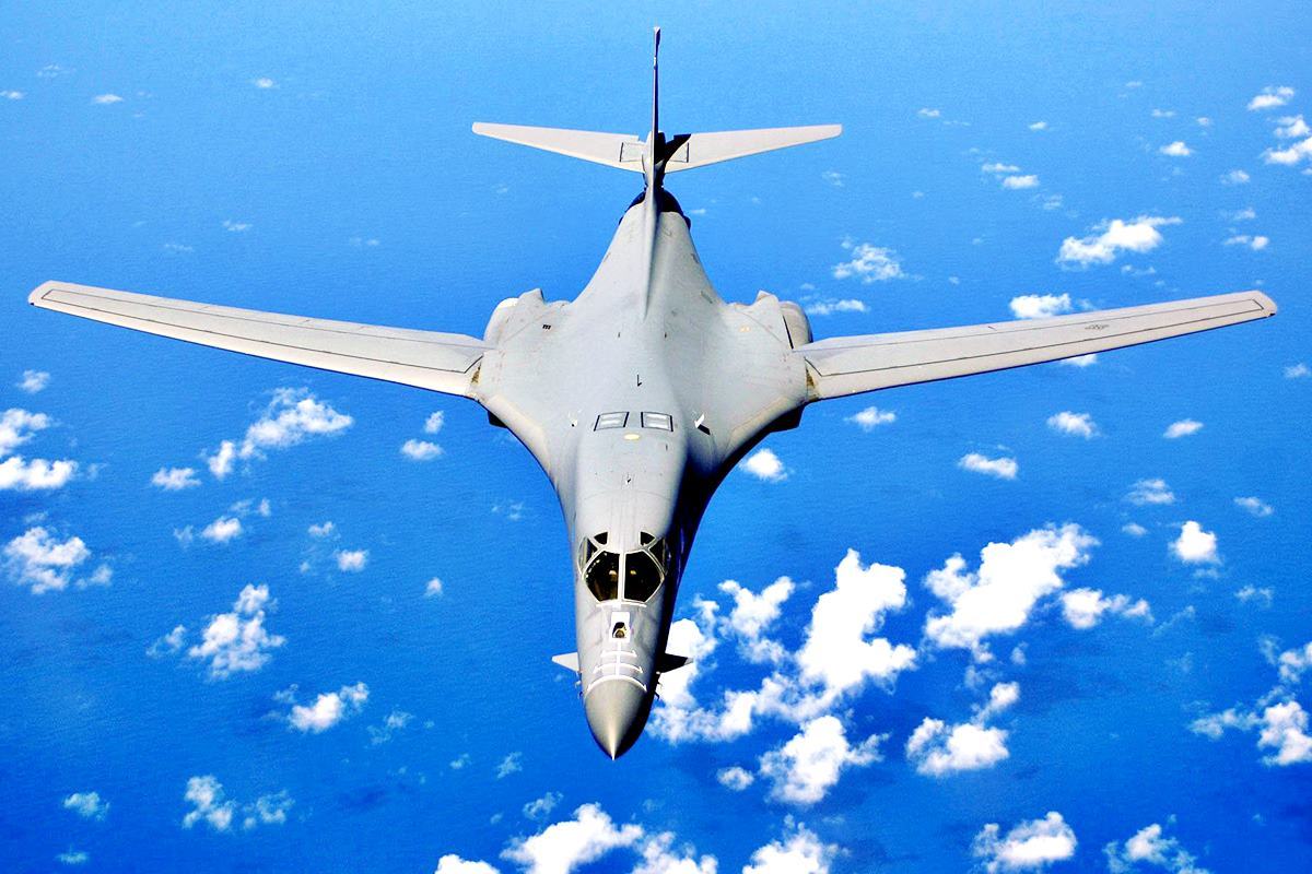 B-1B 동아일보.jpg