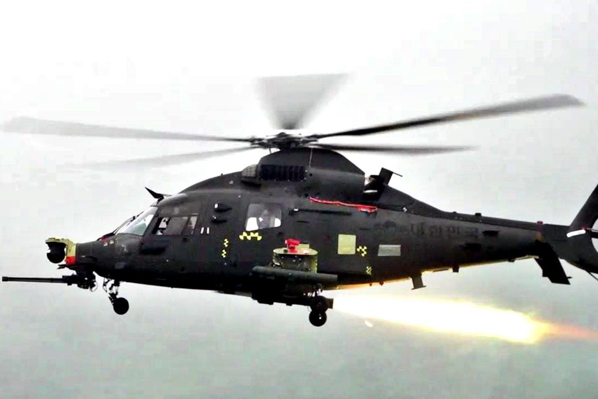 천검을 발사하는 LAH 유용원의 군사세계.jpg