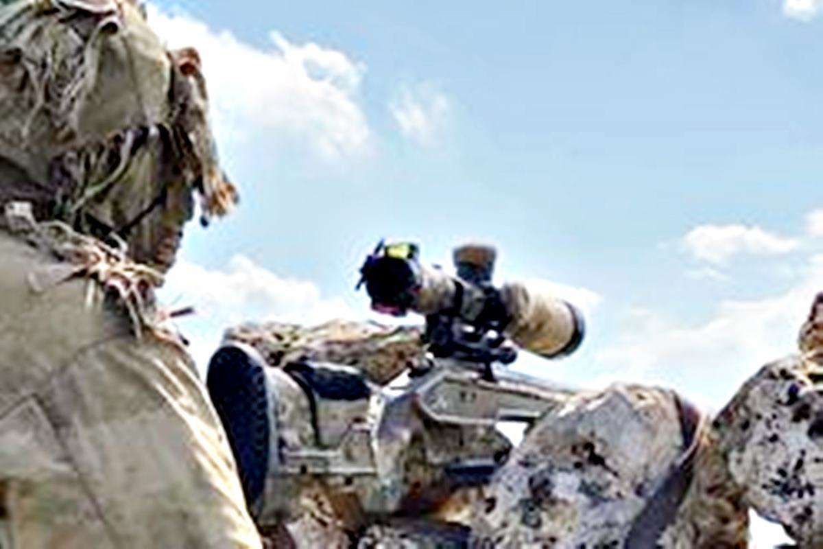 현대적으로 개조된 모신나강을 사용하는 스페츠나츠 대원.jpg