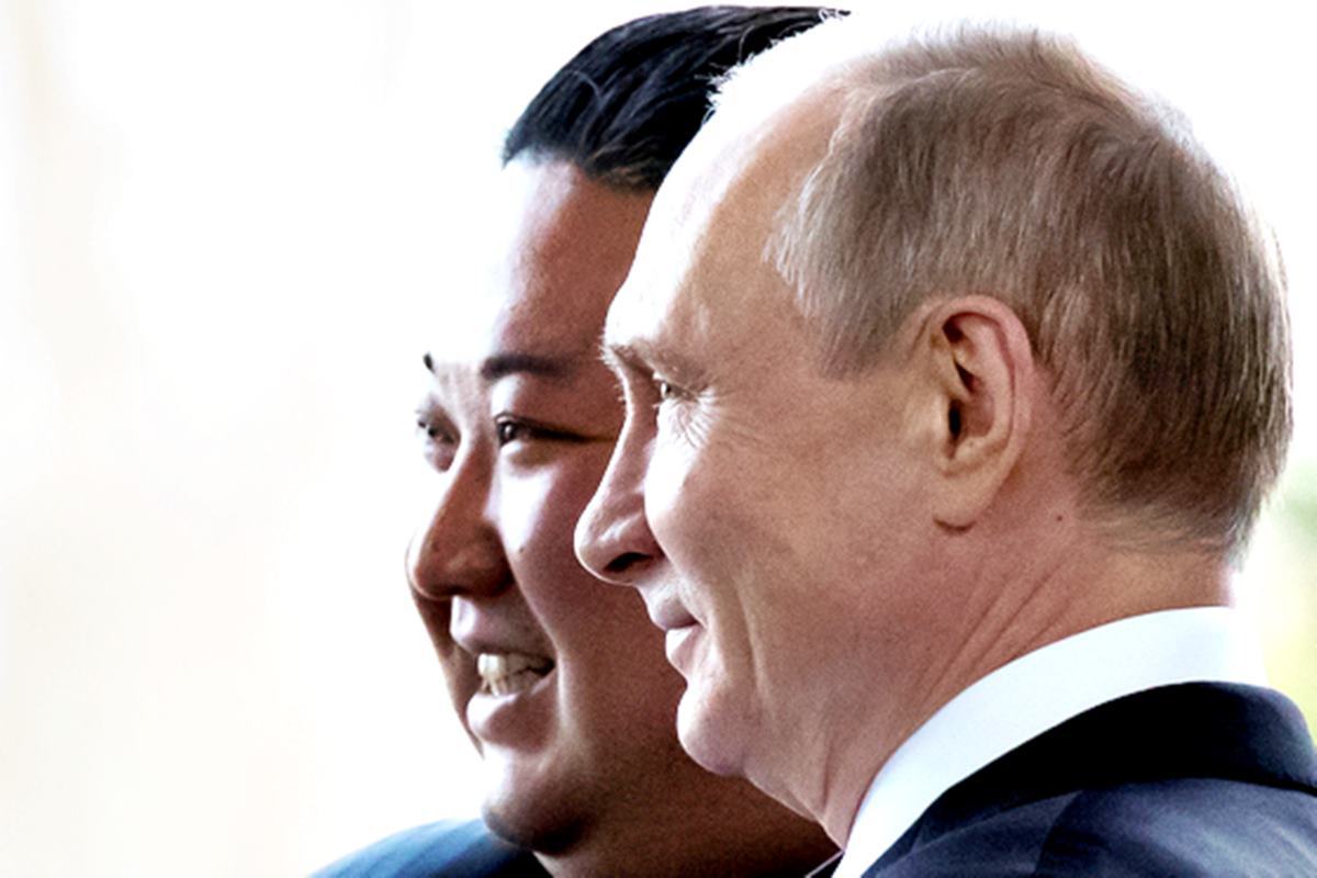 김정은 북한 최고 지도자과 푸틴 러시아 대통령 로이터 연합뉴스.jpg