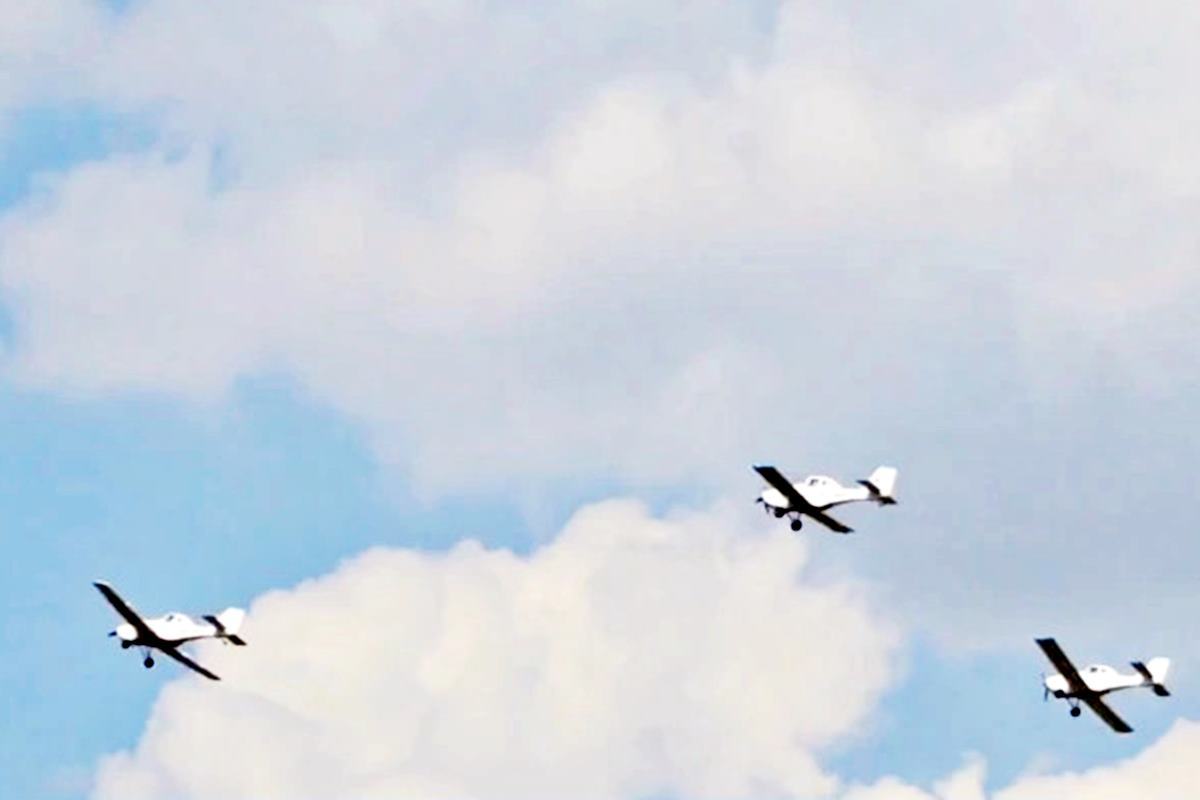 출동한 공군의 KA-1 전투기 MBC.jpg