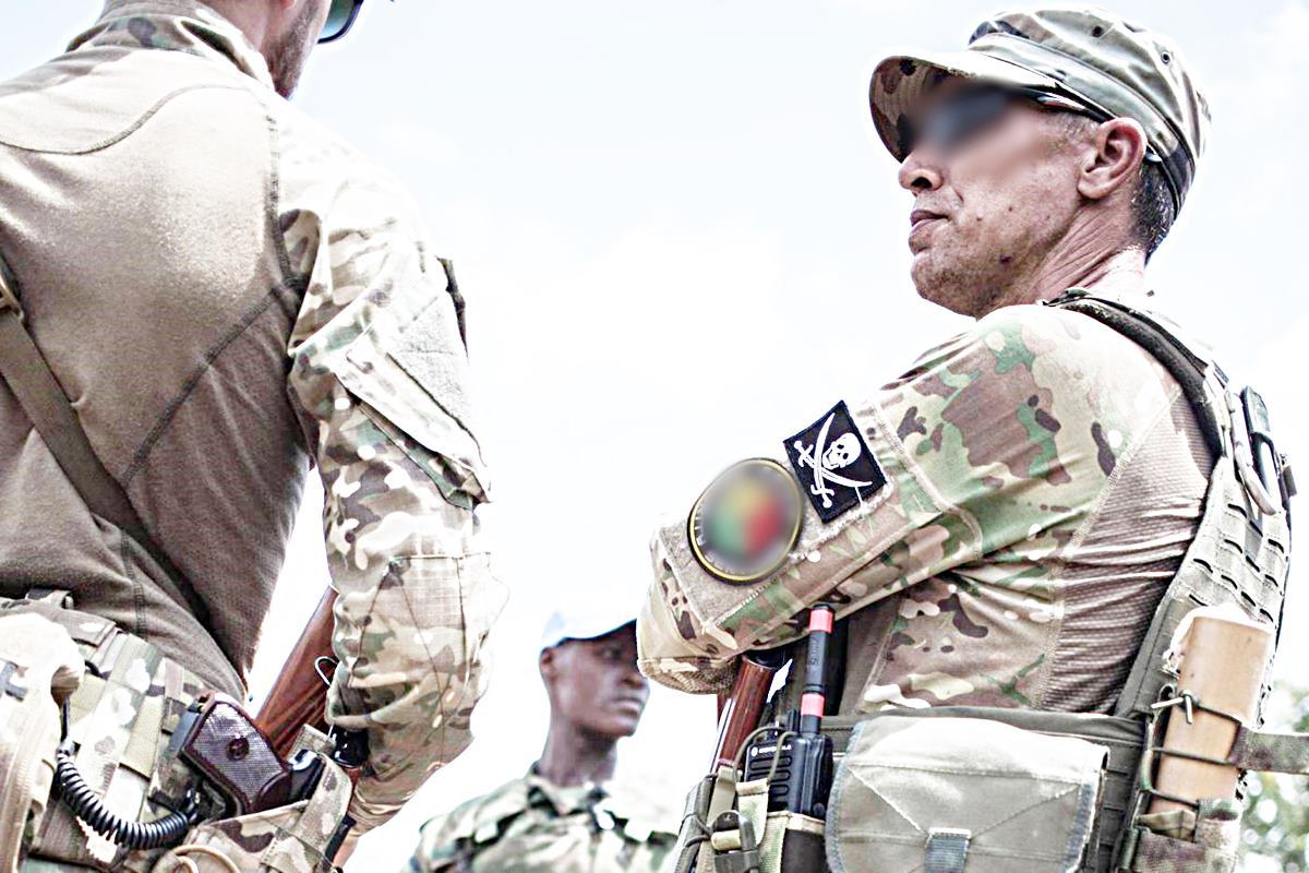 아프리카에서 활동 중인 용병들.jpg