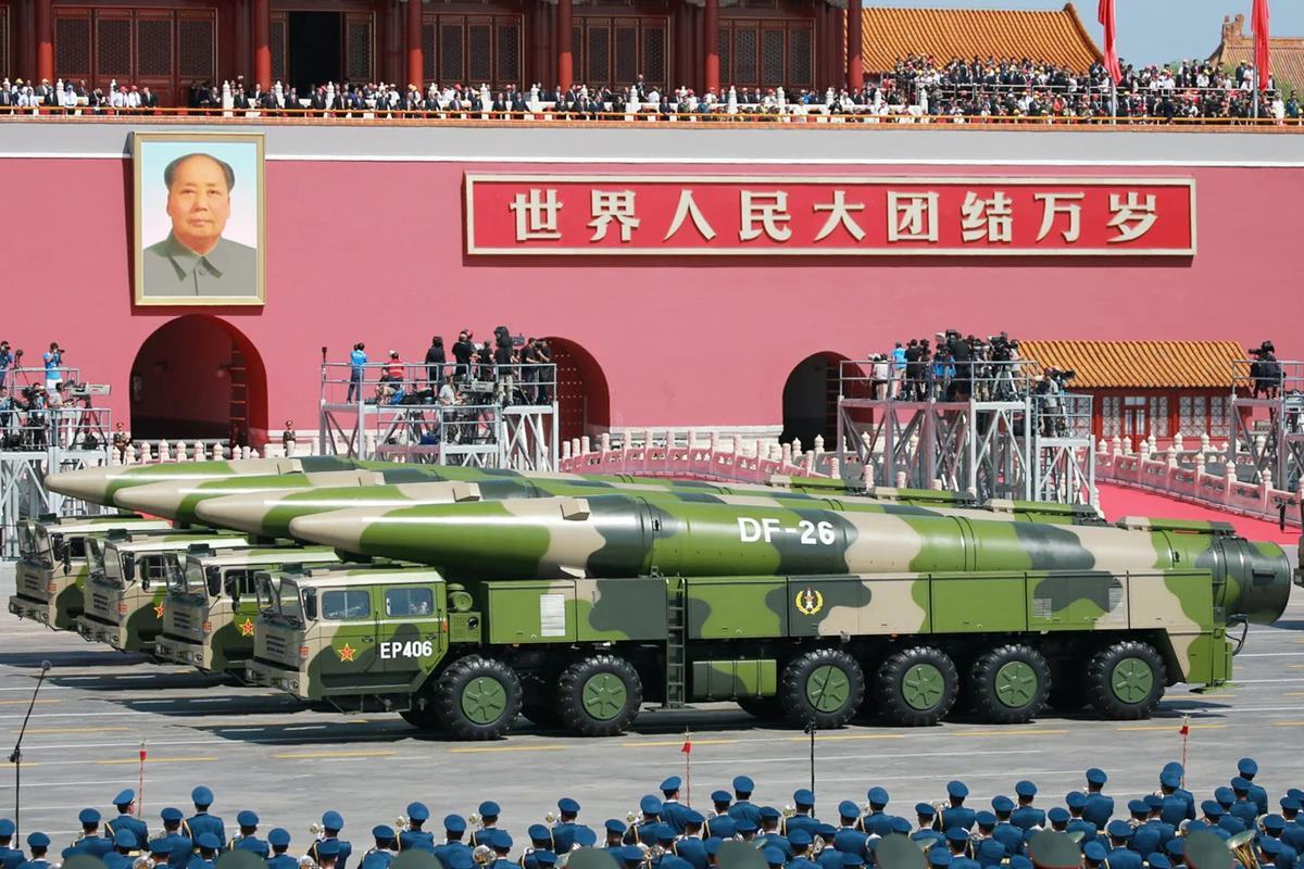 중국의 DF-26 미사일 사진 출처 = 'Popular Science'.jpg