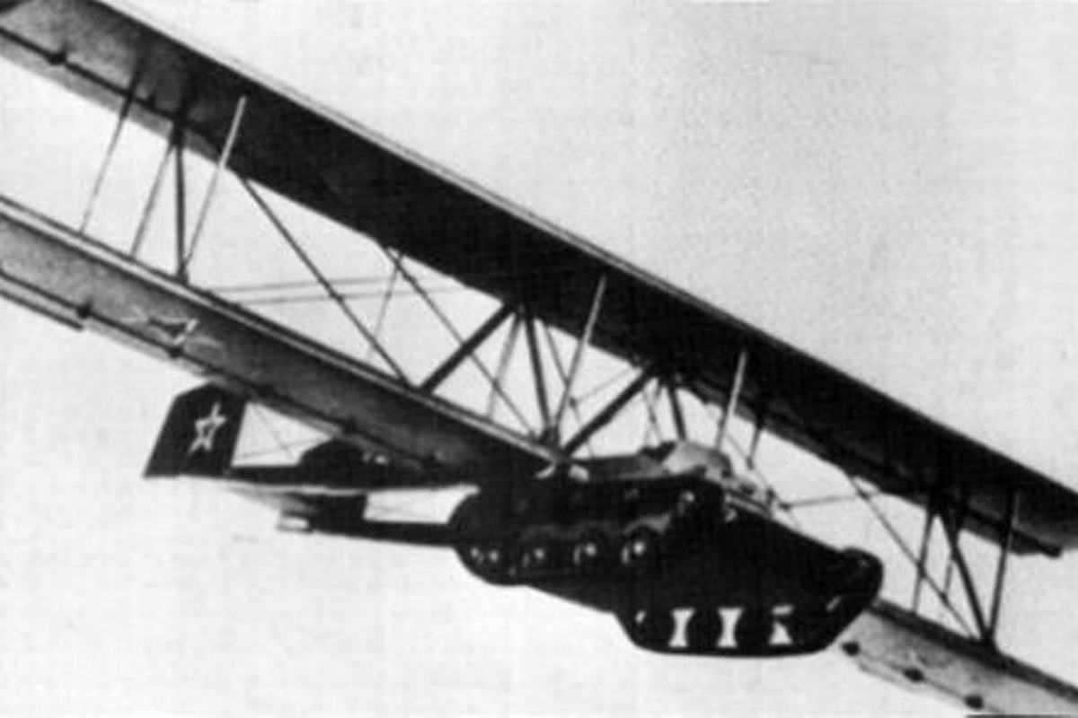 소련의 안토노프 A40.jpg