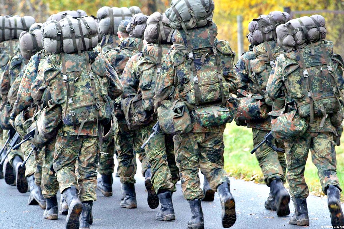 독일 육군 병사들 DW.jpg