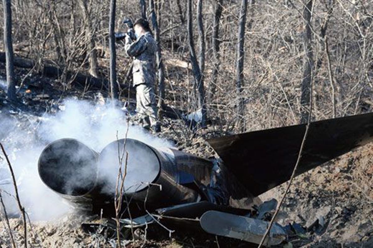 추락한 노후 기체 KF-5E.jpg