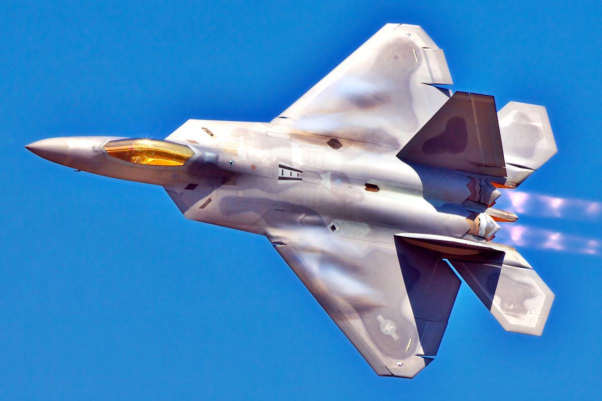 F-22 록히드마틴.jpg