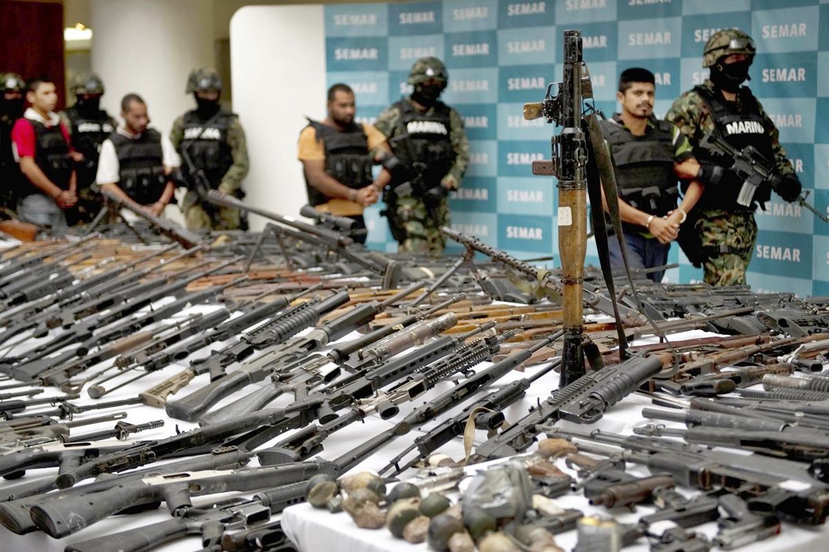 압수 당한 멕시코 카르텔의 무기 Fox News.jpg