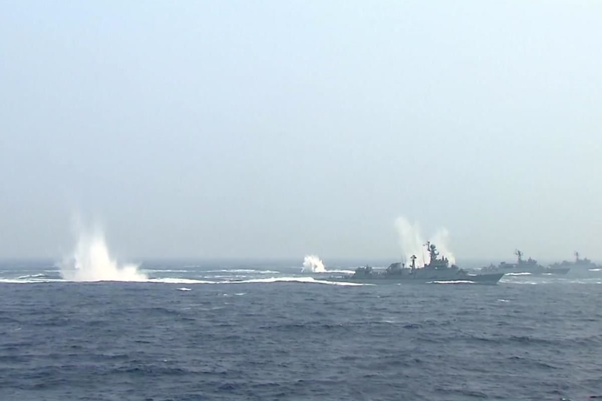 포격 중인 중러 연합군.jpg