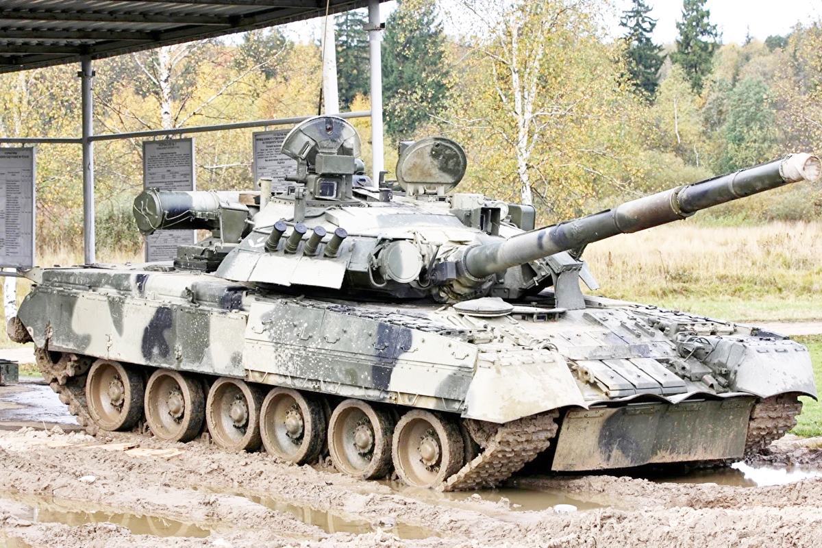 파키스탄의 T80UD Defence Today.jpg