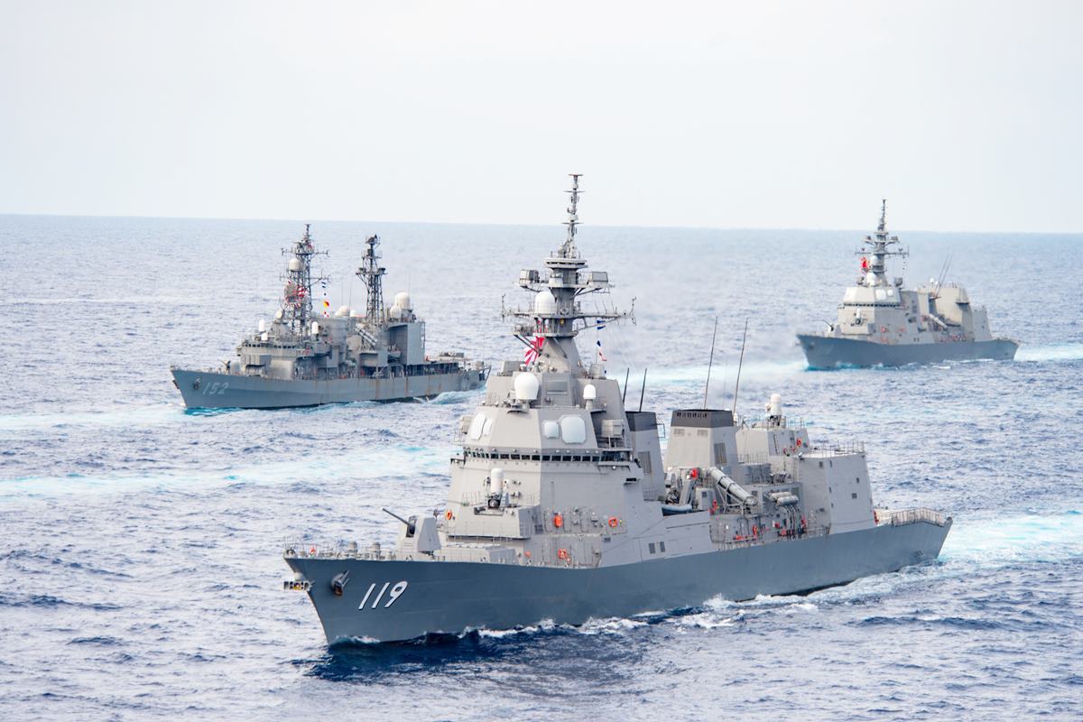 미 해군과 합동 훈련을 진행한 일본 해상자위대 사진 출처 = '미 해군'.jpg