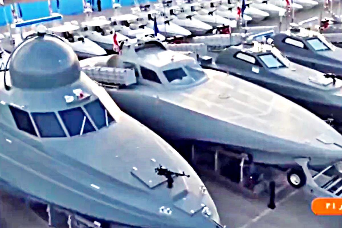 나와브 지대공 미사일 보트 Eurasian Times.jpg