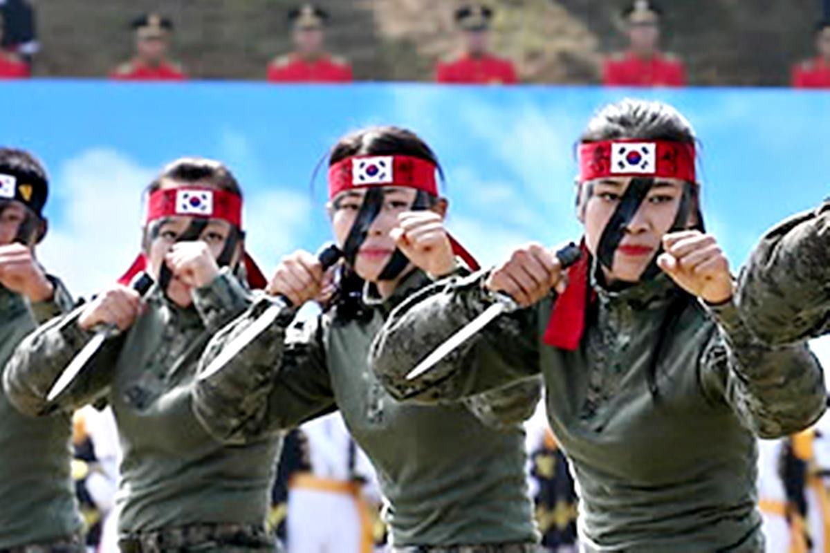 여군 특수부대.jpg