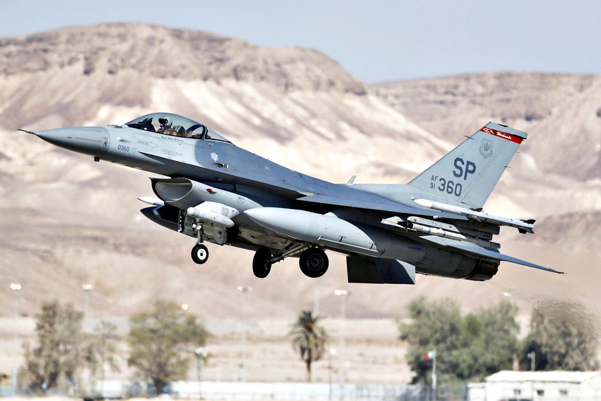 F-16 전투기 Daily Sabah.jpg