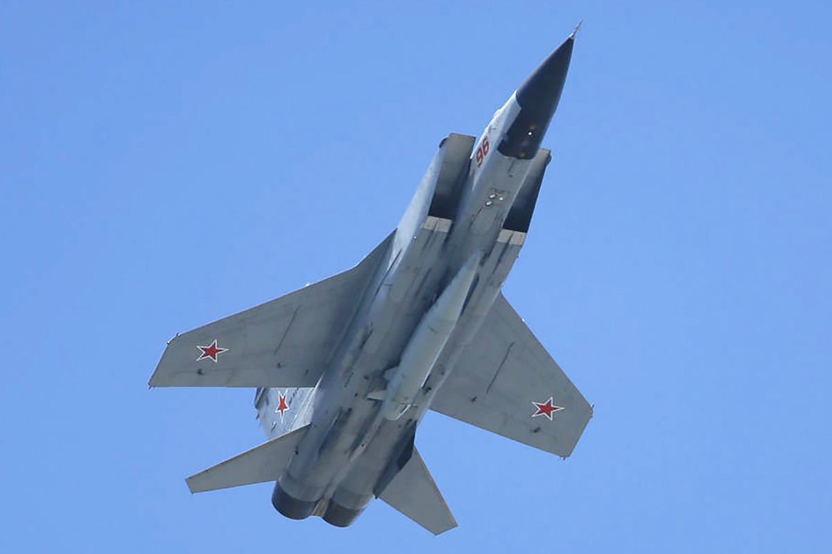 러시아의 킨잘 극초음속 미사일 사진 출처 = '블룸버그'.jpg