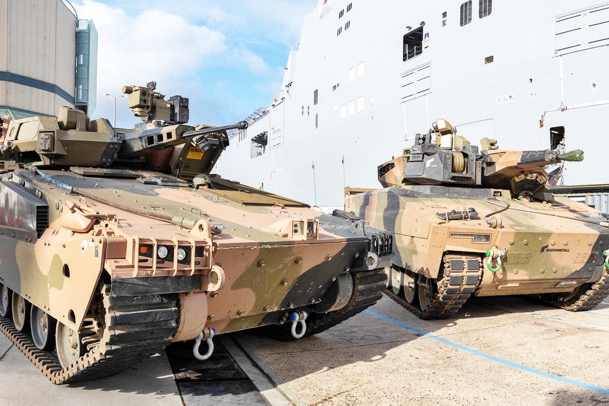 한화 레드백 The Canberra Times.jpg