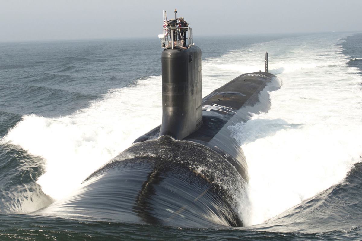 이미 태평양에서 작전 중인 버지니아급 핵추진 잠수함 Warrior Maven.jpg