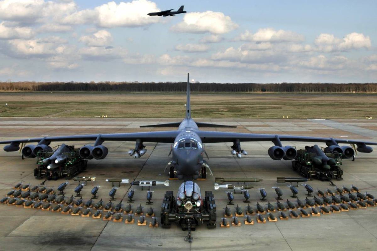b-52 무장.jpg