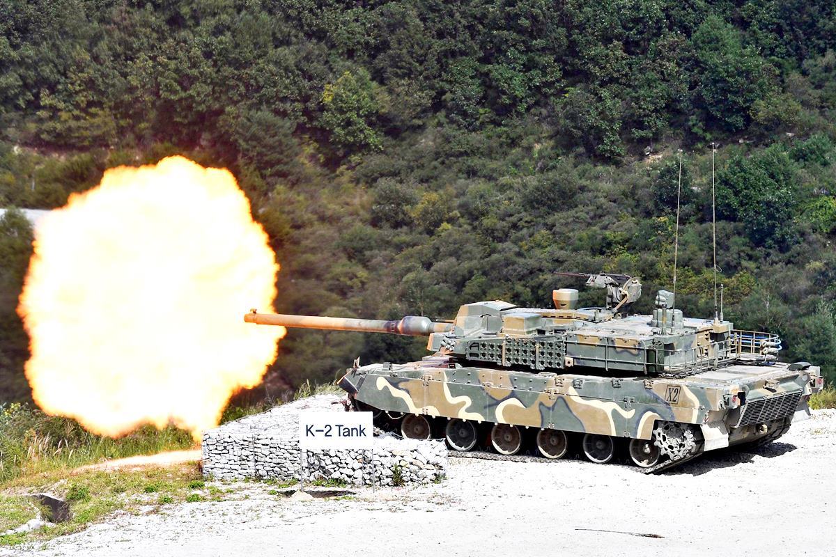 폴란드가 한국으로부터 구매한 K-2 전차 CNN.jpg