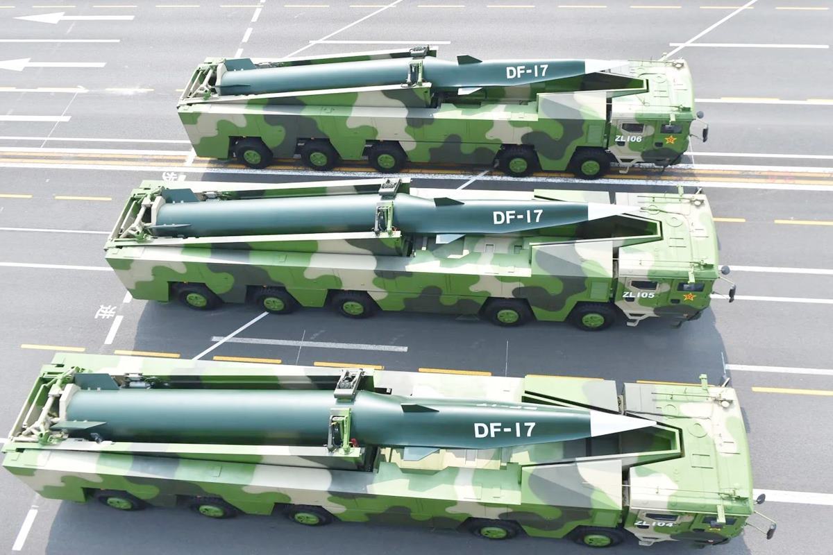 중국의 극초음속 미사일 DF-17 Eurasian Times.jpg