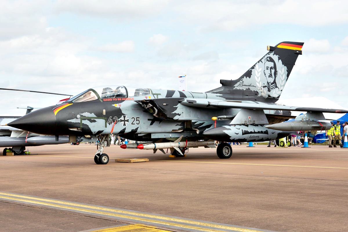 독일 파나비아 토네이도 전투기 Jetphotoes.jpg