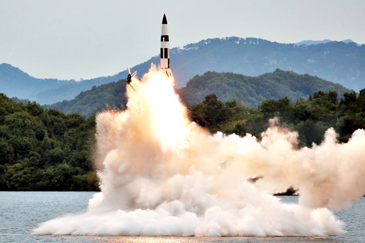 북한의 전술핵 훈련 헤럴드 경제.jpg