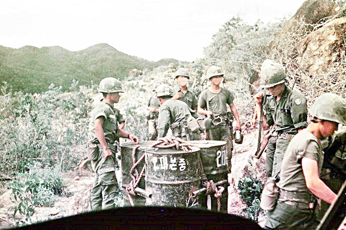베트남전 당시 한국군 The Diplomat.jpg