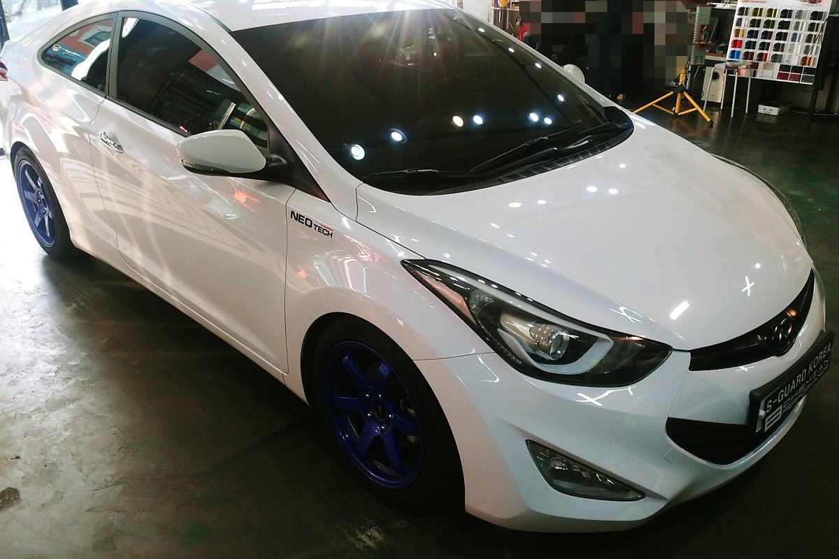 아반떼 쿠페 보헤미안 컴퍼니.jpg