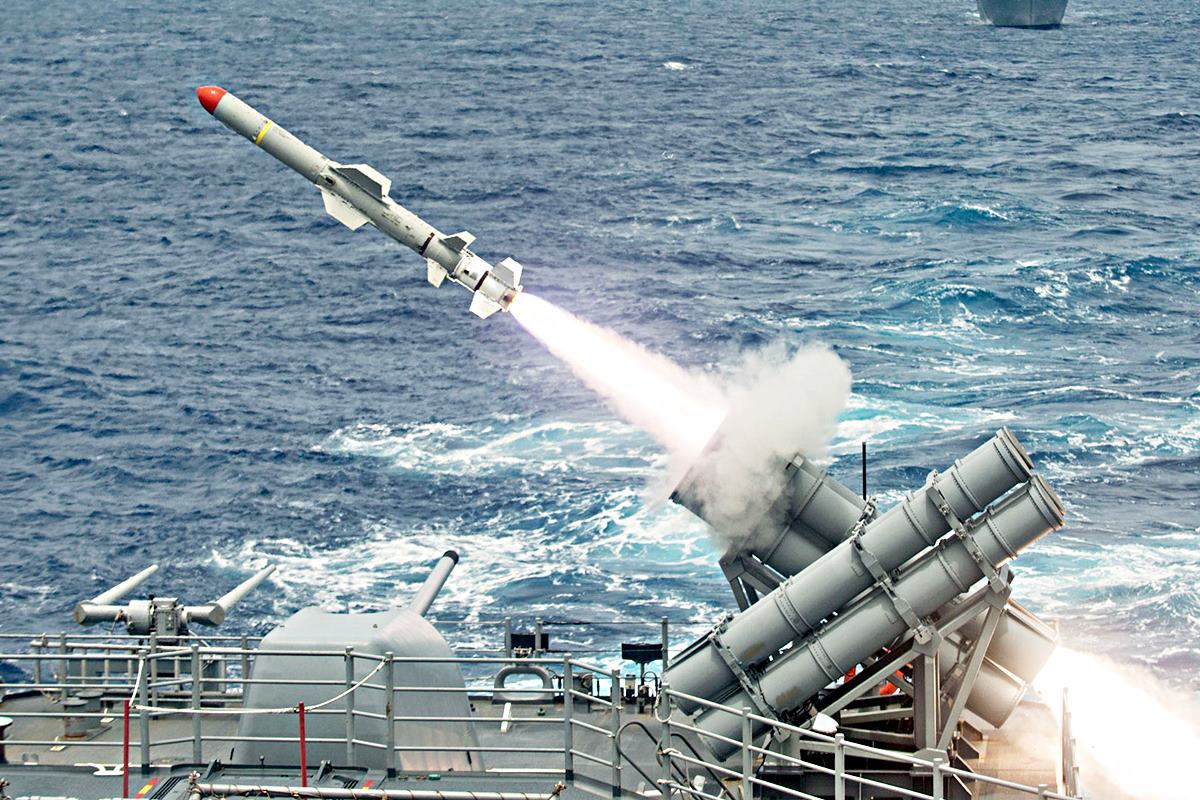 하푼 대함 미사일 The Defense Post.jpg