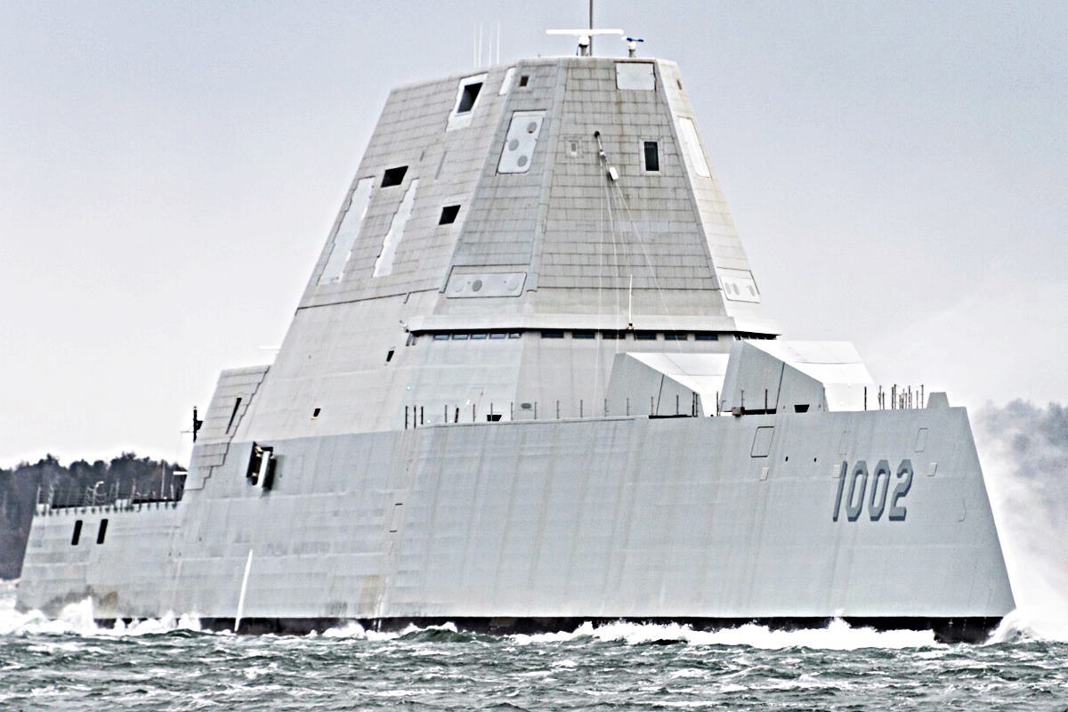 미국 줌왈트급 구축함 The Protland Press Herald.jpg