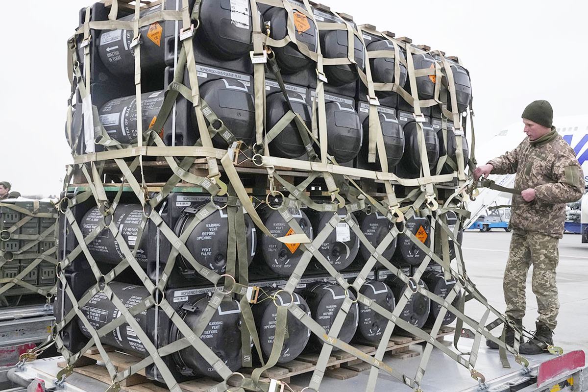 우크라이나에 보내진 미국 지원 물자 Politico.jpg