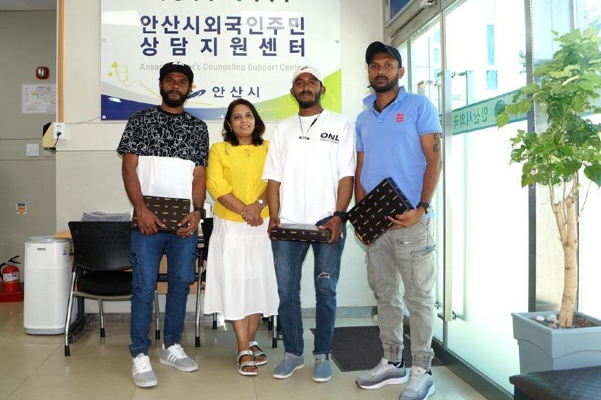 한경정치 조종사들을 구한 스리랑카 근로자들.jpg