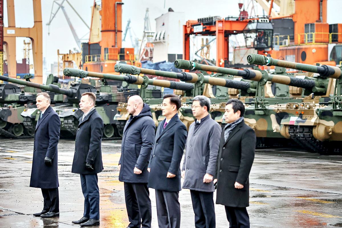 한국으로부터 K9 자주포, K2 전차를 구매한 폴란드 Notes From Poland.jpg