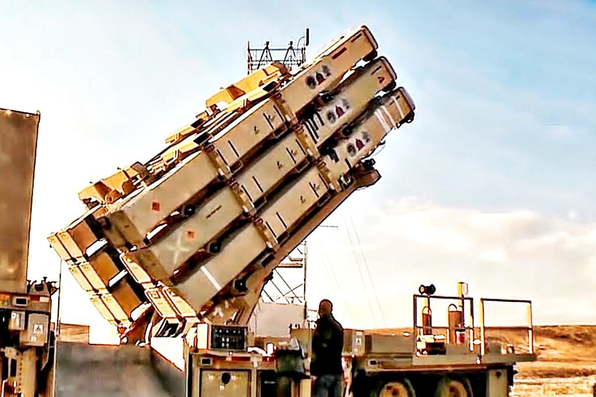 썸네일 Youtube Military Weapons.jpg