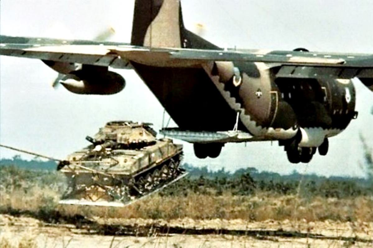 셰리든 공수 전차.jpg