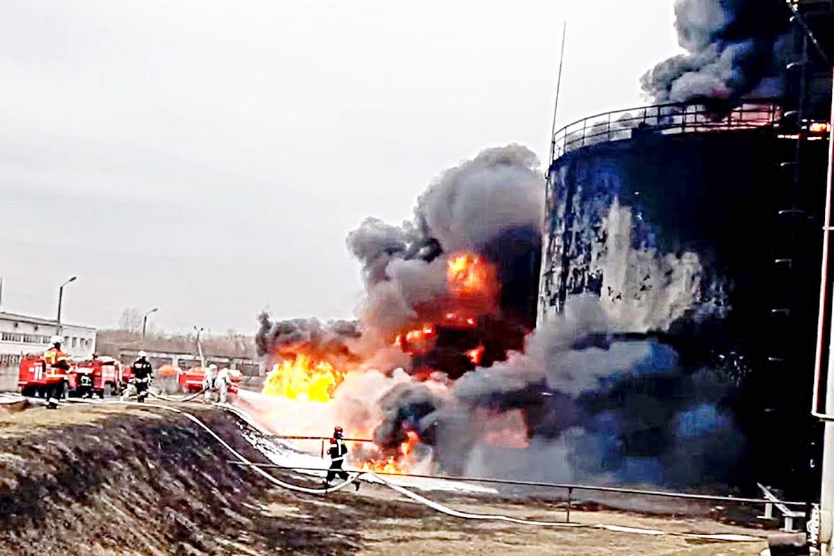 우크라이나의 공격을 받은 러시아 시설.jpg