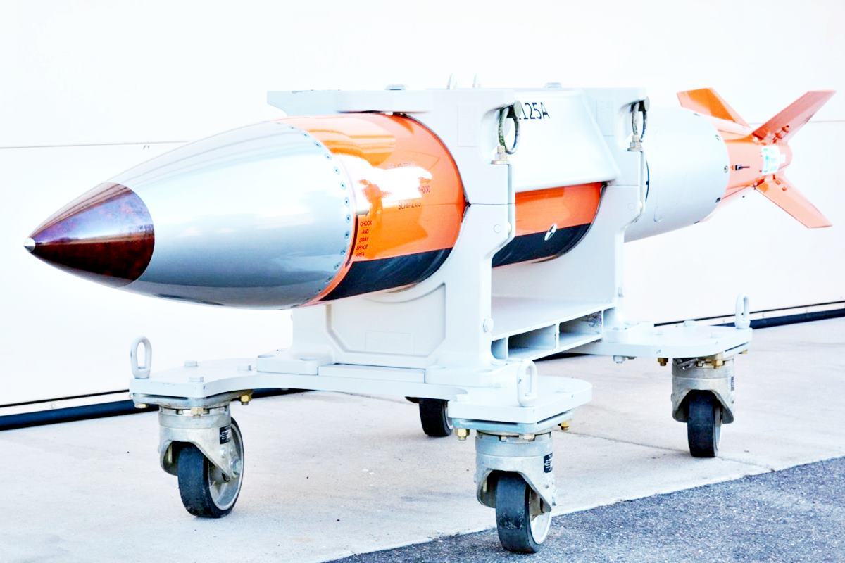 나토에 배치된 B61-12 스마트 전술 소형 핵폭탄 SPN.jpg