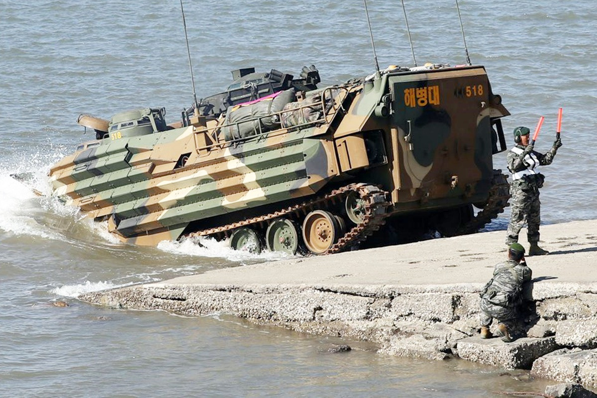 해병대 상륙작전.jpg