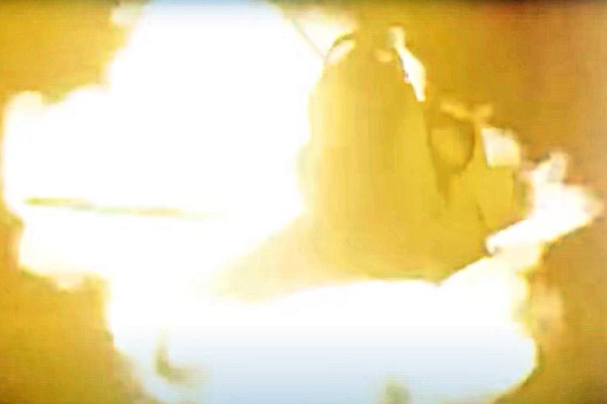 격추 당하는 미라지 전투기 유라시안 타임즈.jpg