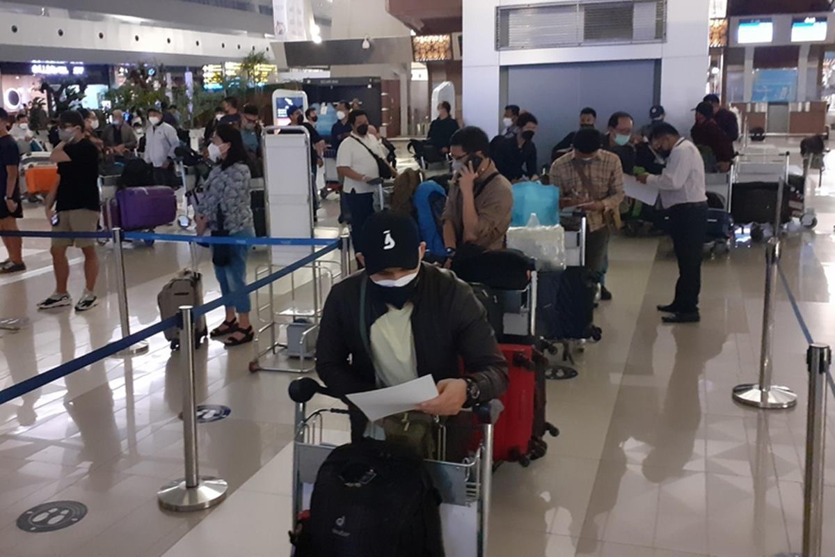 한국경제 한국에 입국한 인도네시아 기술진.jpg