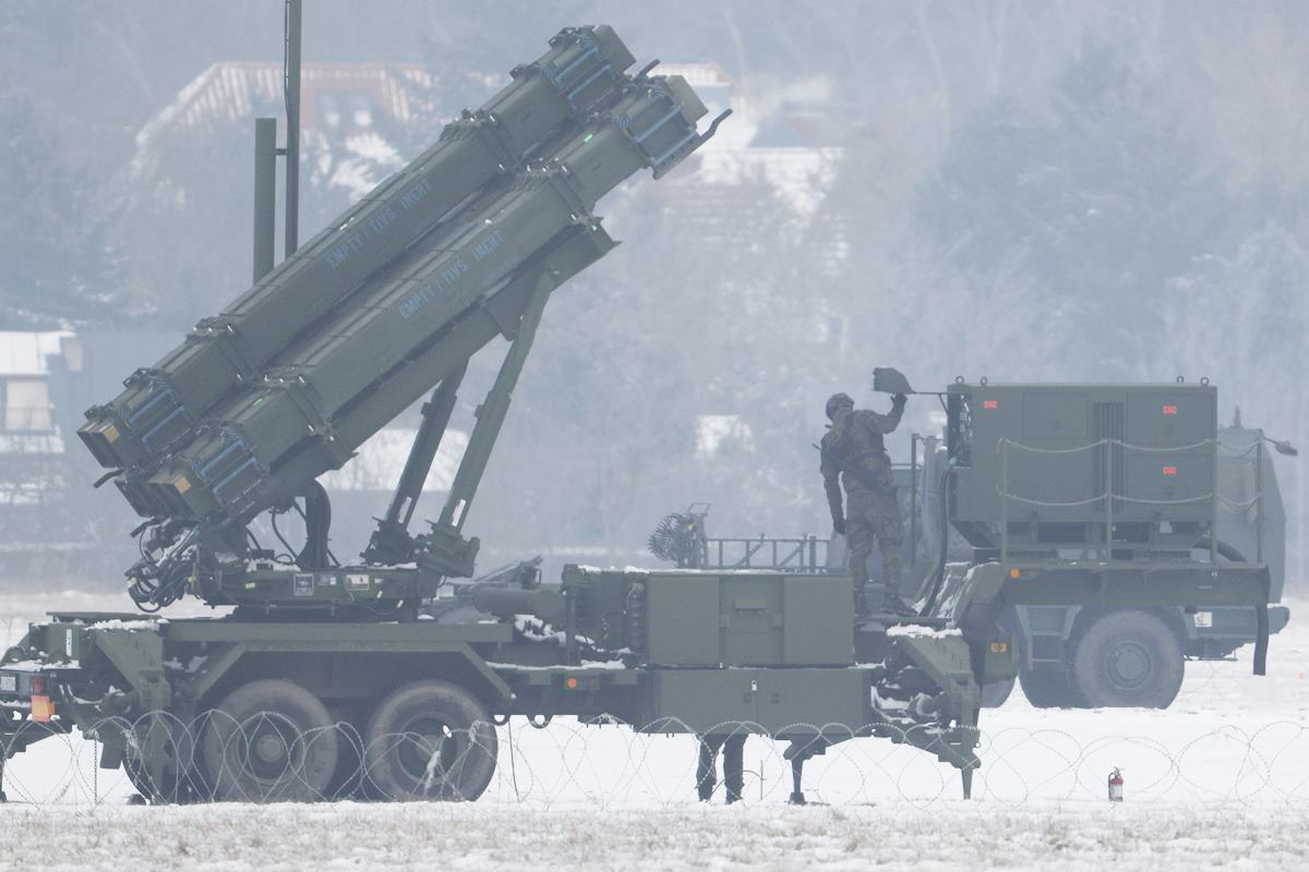 우크라이나에서 사용 중인 패트리엇 방공 시스템 사진 출처 = 'AP 통신'.jpg