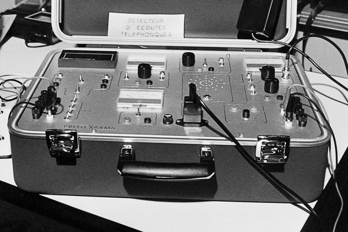 과거 사용된 CIA의 도청장치 사건과 무관한 사진.jpg