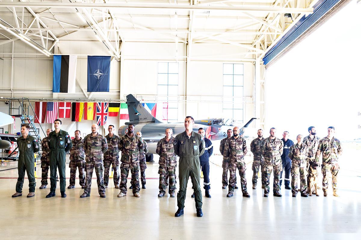 나토의 연합 공군 나토.jpg
