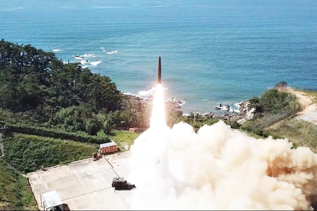 6톤급 탄도미사일 실험 성공.jpg