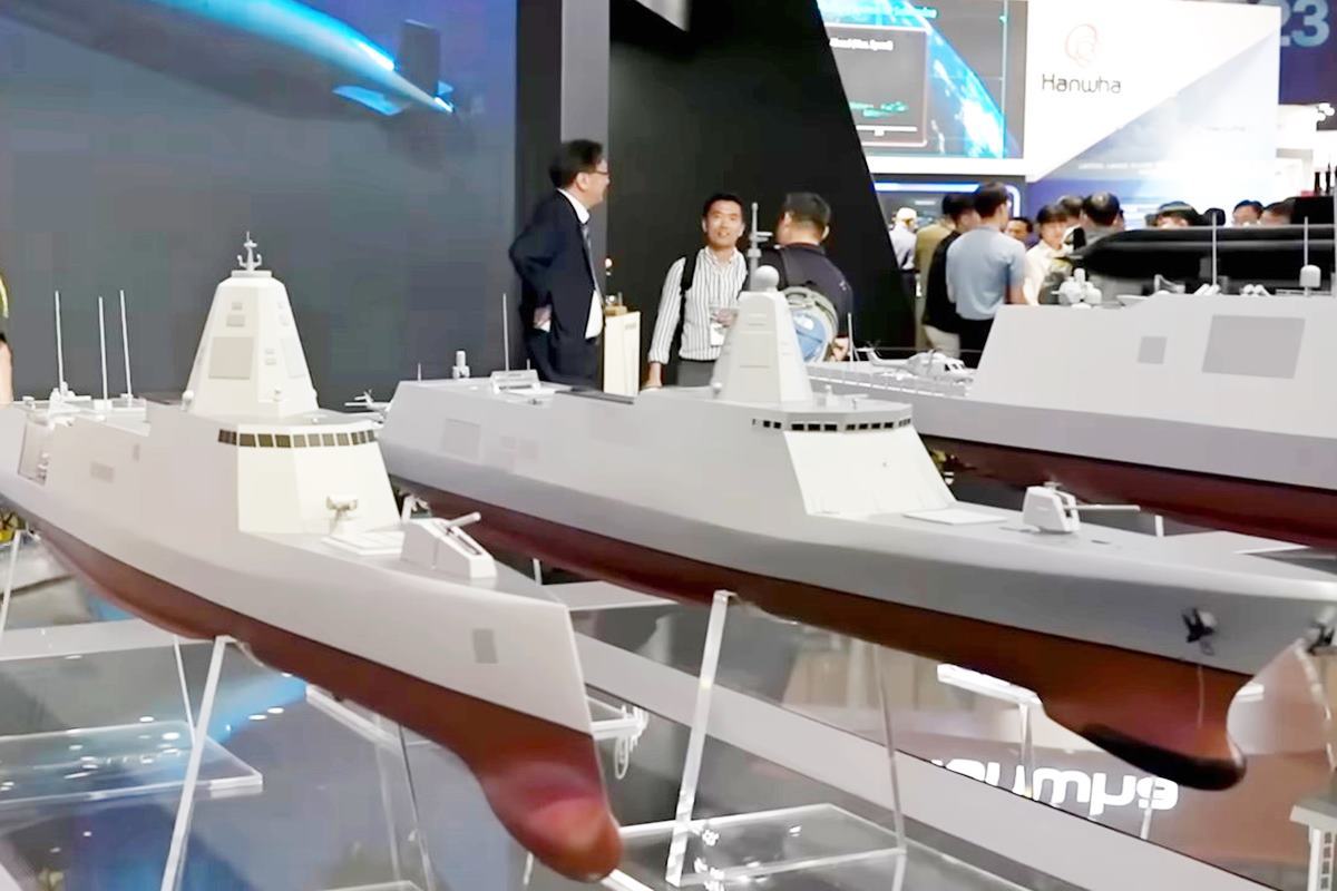 한화가 준비 중인 2대의 KDDX-S 후보 사진 출처 = 'Naval News'.jpg